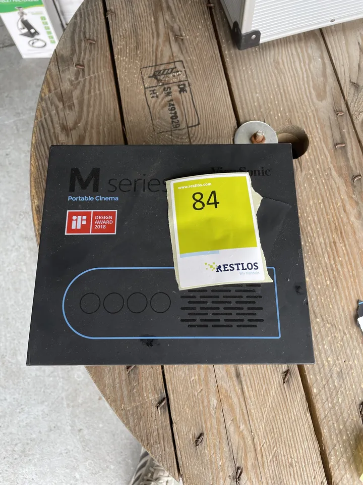 ViewSonic Beamer M1 mit Netzteil und Fernbedienung